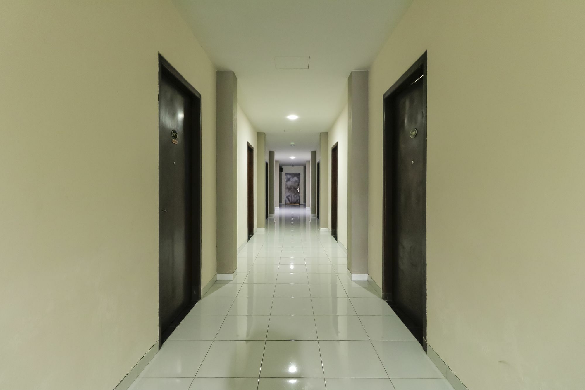Reddoorz Near Universitas Sebelas Maret Solo Buitenkant foto