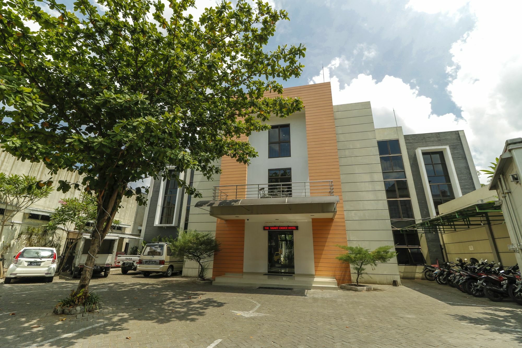 Reddoorz Near Universitas Sebelas Maret Solo Buitenkant foto